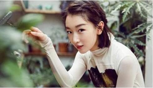 娱乐圈吃瓜四字艺人,揭秘四字艺人的瓜田秘闻